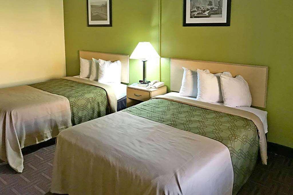 Super 8 By Wyndham Gloucester Gloucester City Pokoj fotografie