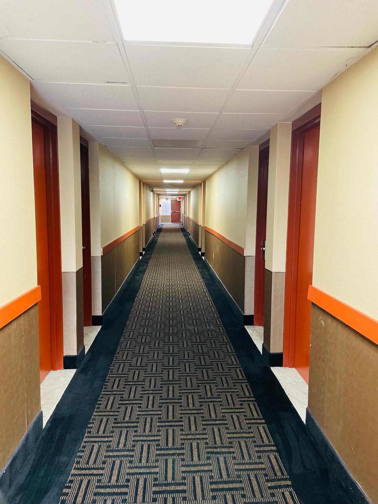 Super 8 By Wyndham Gloucester Gloucester City Exteriér fotografie